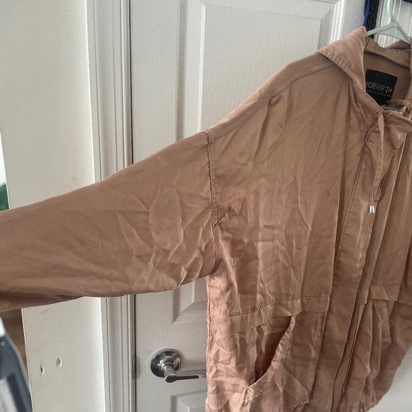 Women's Jacket - Picture 3 of 11